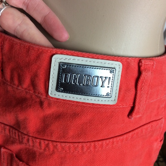 Distressed red studded highwaist shorts - Picture 4 of 7